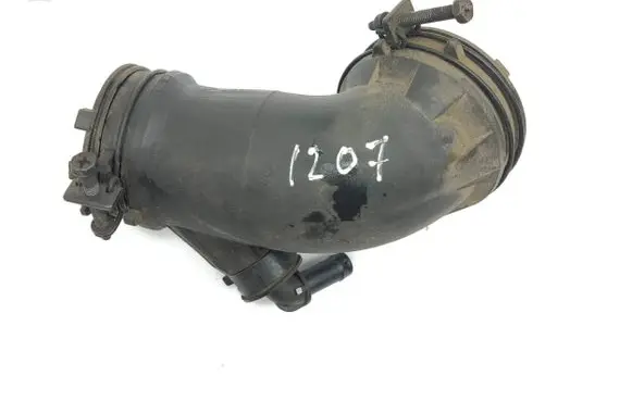 Hyundai Kona I Air intake hose/pipe 28140G2200