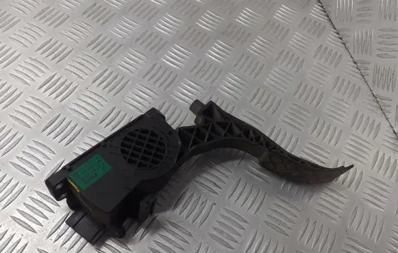 Seat Ibiza III (6L) Accelerator throttle pedal 6Q1721503F