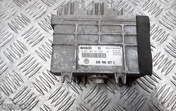 Volkswagen Polo III 6N 6N2 6NF Engine control unit/module