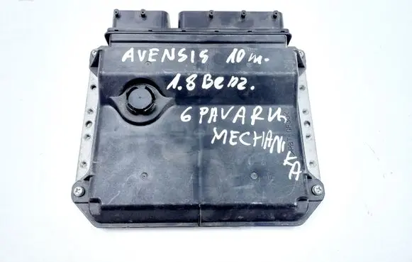 Toyota Avensis T270 Engine control unit/module 8966105D81 MB2754001141
