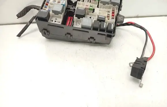 Volvo V40 Fuse box set AV6T14A067AD 5M5T14B192AA 5M5T14B192BA