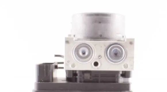 Mercedes-Benz C W205 ABS Pump A2534310100 A2539011400