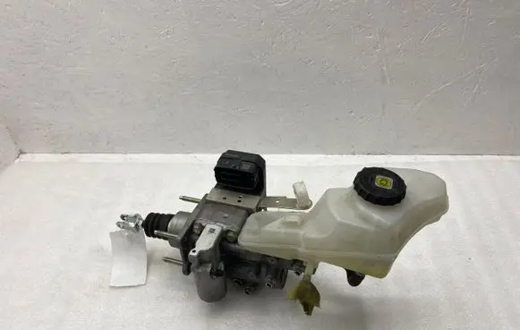 Toyota C-HR I Master brake cylinder 4721010040