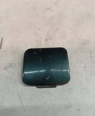 BMW 5 E39 Front tow hook cap/cover 8159353