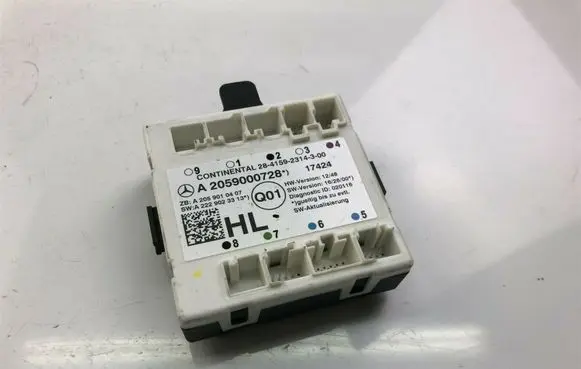 Mercedes-Benz C AMG W205 Other control units/modules A2059000728 P762