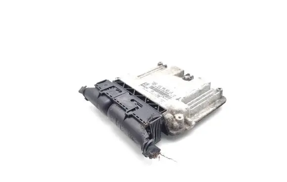 Volkswagen PASSAT B6 Engine control unit/module 03G906021LR 0281013260