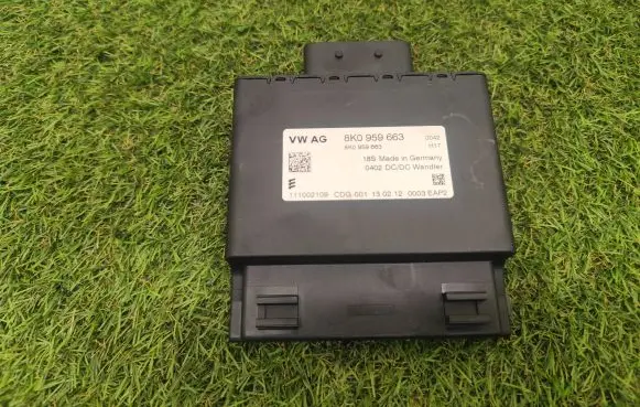 Audi Q7 4L Other control units/modules 8K0959663 111002109