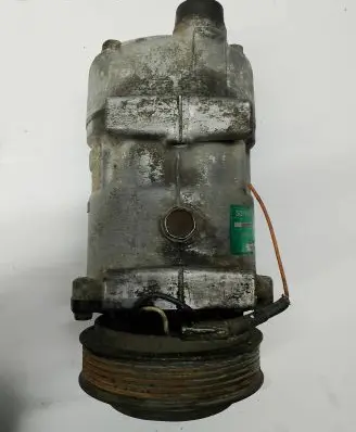 Renault Laguna I Air conditioning (A/C) compressor (pump) 7700111289