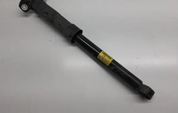 Opel Mokka Rear shock absorber/damper 95146945