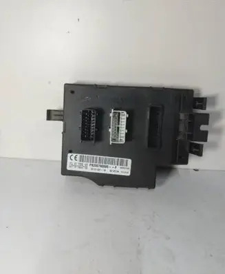 Renault Trafic II (X83) Comfort/convenience module P8200790995 281212871A 00307143