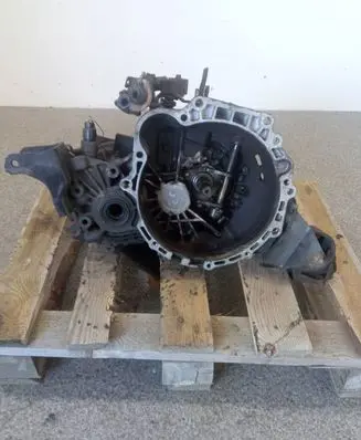 Hyundai Matrix Manual 5 speed gearbox JI1973