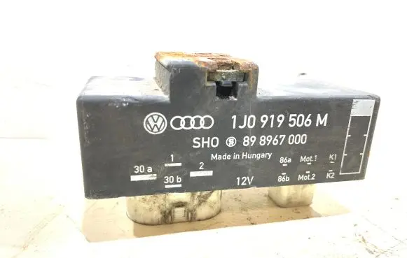Volkswagen Polo IV 9N3 Coolant fan relay 1J0919506M 898967000