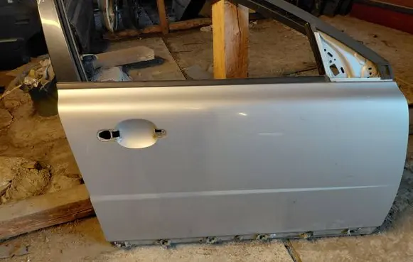 Volvo V70 Front door