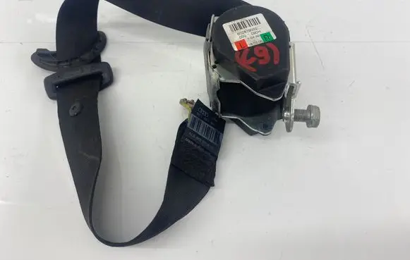 Audi A4 S4 B7 8E 8H Middle seatbelt (rear) 8E5857807G