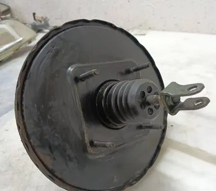 Toyota Corolla E100 Brake booster 