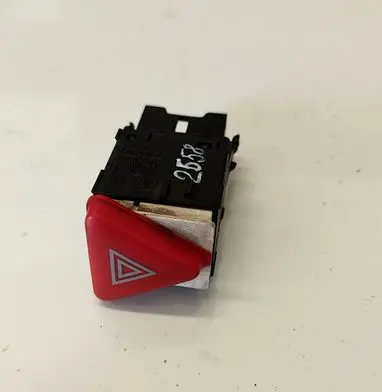 Skoda Fabia Mk1 (6Y) Hazard light switch 6Y0953235
