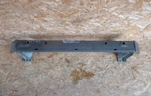 Toyota Avensis T270 Front bumper support beam 