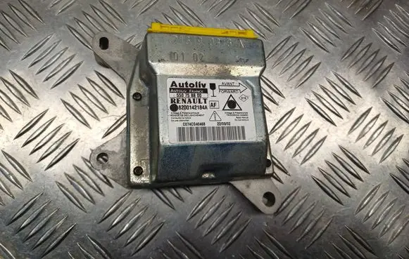 Renault Laguna II Airbag control unit/module 8200142184A 550758800