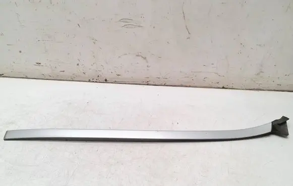 Mercedes-Benz E W212 Windshield trim A2126901082