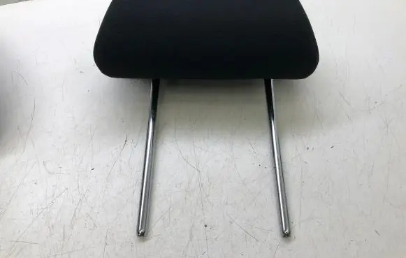 Honda CR-V Rear seat headrest 