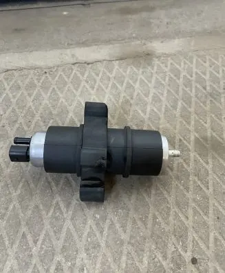 BMW 3 E46 Fuel injection high pressure pump MAM00084 6026991