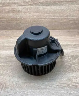 Volkswagen Transporter - Caravelle T4 Heater fan/blower 357819021