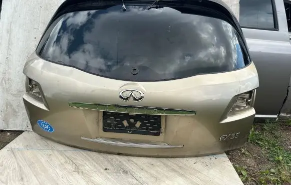 Infiniti FX Tailgate/trunk/boot lid