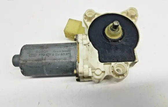 Mercedes-Benz E W211 Front door window regulator motor A2118203042 nr3157