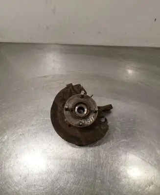 Mitsubishi Space Star Front wheel hub spindle knuckle