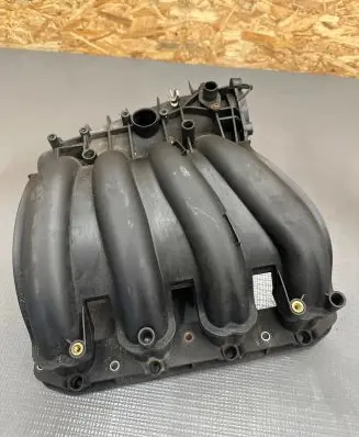 BMW 1 E81 E87 Intake manifold