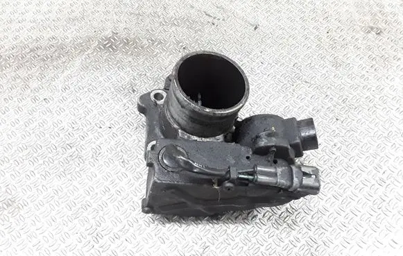 Toyota Avensis Verso Throttle valve 270201H31