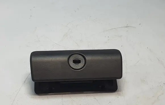 BMW X3 E83 Glove box handle 8163018 51168163018 8163017