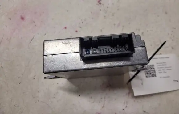 Mercedes-Benz E W211 Voice control module A2098200285 212202 01000380G0