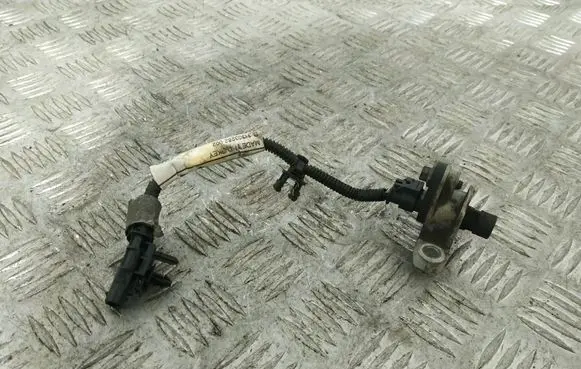Volvo XC60 Crankshaft position sensor 31303937 0261210338