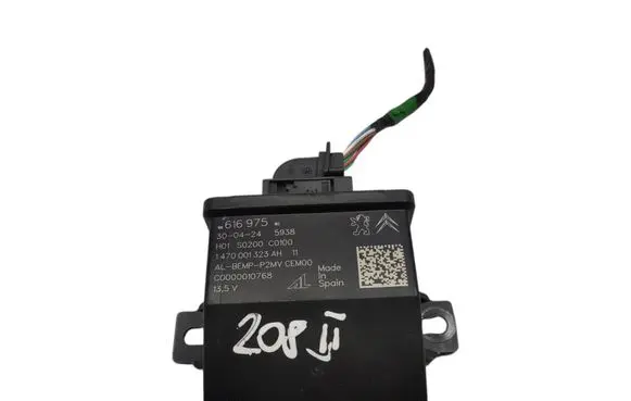 Peugeot 208 Light module LCM 9861697580