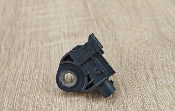 BMW 8 G16 Airbag deployment crash/impact sensor 9496817