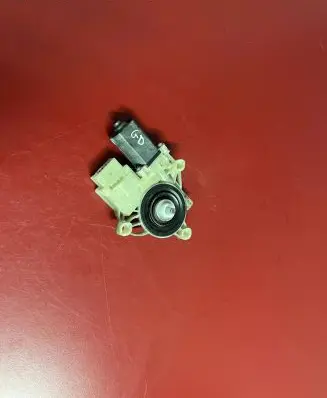 BMW X6 G06 Rear door window regulator motor 9450071