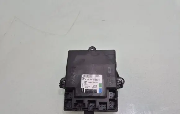 Mercedes-Benz B W245 Door control unit/module A1699000500