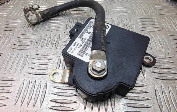 Audi A8 S8 D3 4E Battery control module 4E0915181C