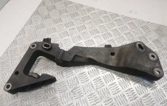 BMW 3 E90 E91 Gearbox mounting bracket 6769281 13807410 685512