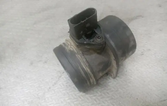 Volkswagen Touareg I Mass air flow meter 074906461B 0281002461