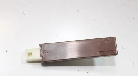 Lexus CT 200H Keyless system antenna 