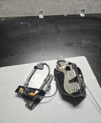 BMW 7 E65 E66 Rear door soft close latching motor 7028910