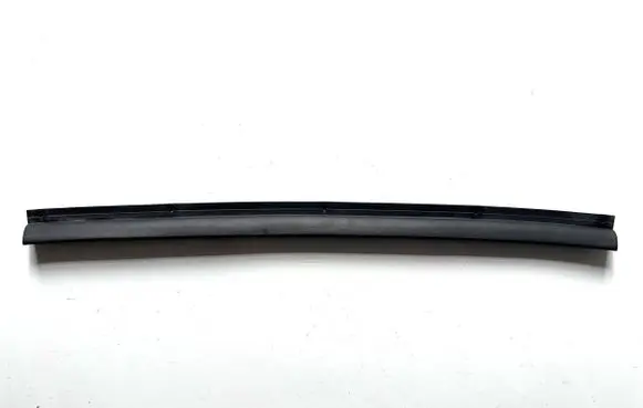 Nissan Leaf I (ZE0) Rubber seal rear door 828383NA0A