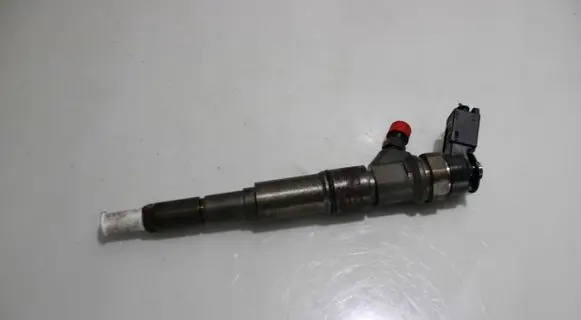 BMW 5 E60 E61 Fuel injector 0445110212