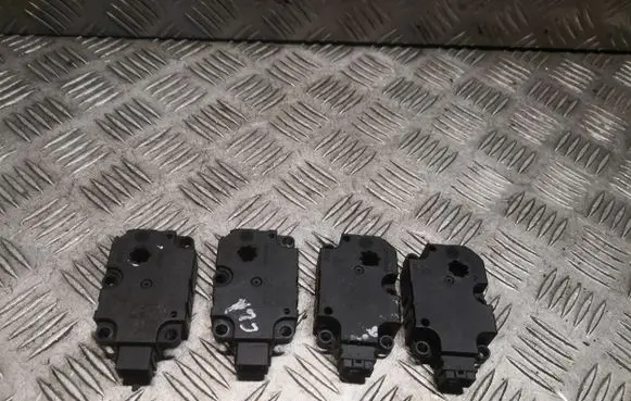 Mercedes-Benz CLA C117 X117 W117 Intake manifold valve actuator/motor 2469064400 A2469064400