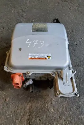 Toyota Prius (NHW20) Voltage converter inverter 