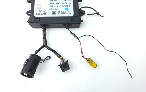 Jaguar XJ X40 Light module LCM DBC10922 90889148
