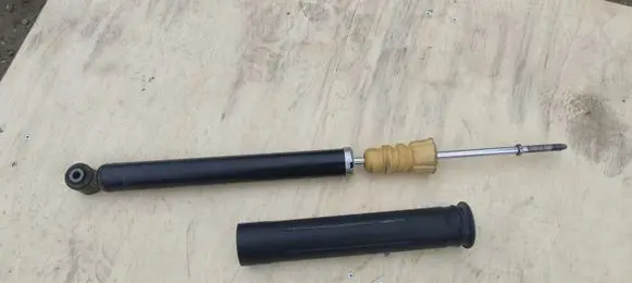 Toyota Yaris Rear shock absorber/damper 485300DA01