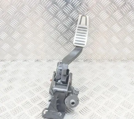 Maserati Ghibli Accelerator throttle pedal 6700049780 670004978